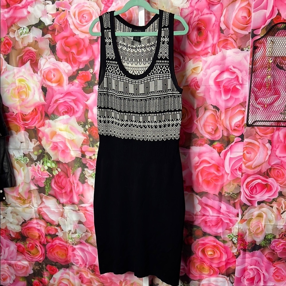 Grace Black and White Sheath Midi Dress for Cocktail $19
